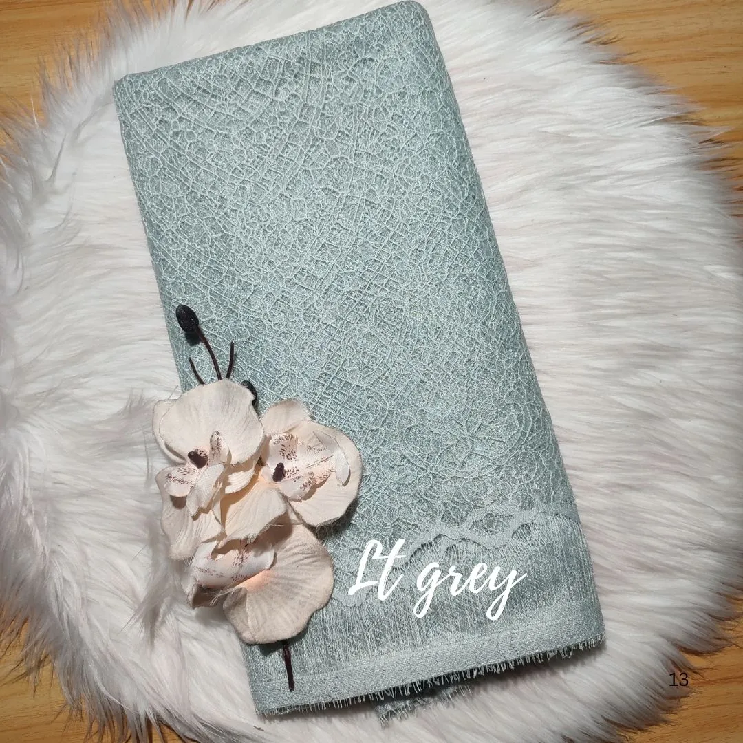 PANEL CHANTILLY POLOS [ KODE 5898 ] - GRADE B - BAHAN KEBAYA - KEBAYA MODERN - GAUN PENGANTIN. view 3